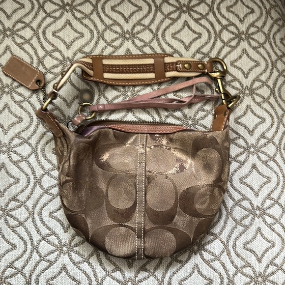 Coach shoulder bag - Picture 2 of 2